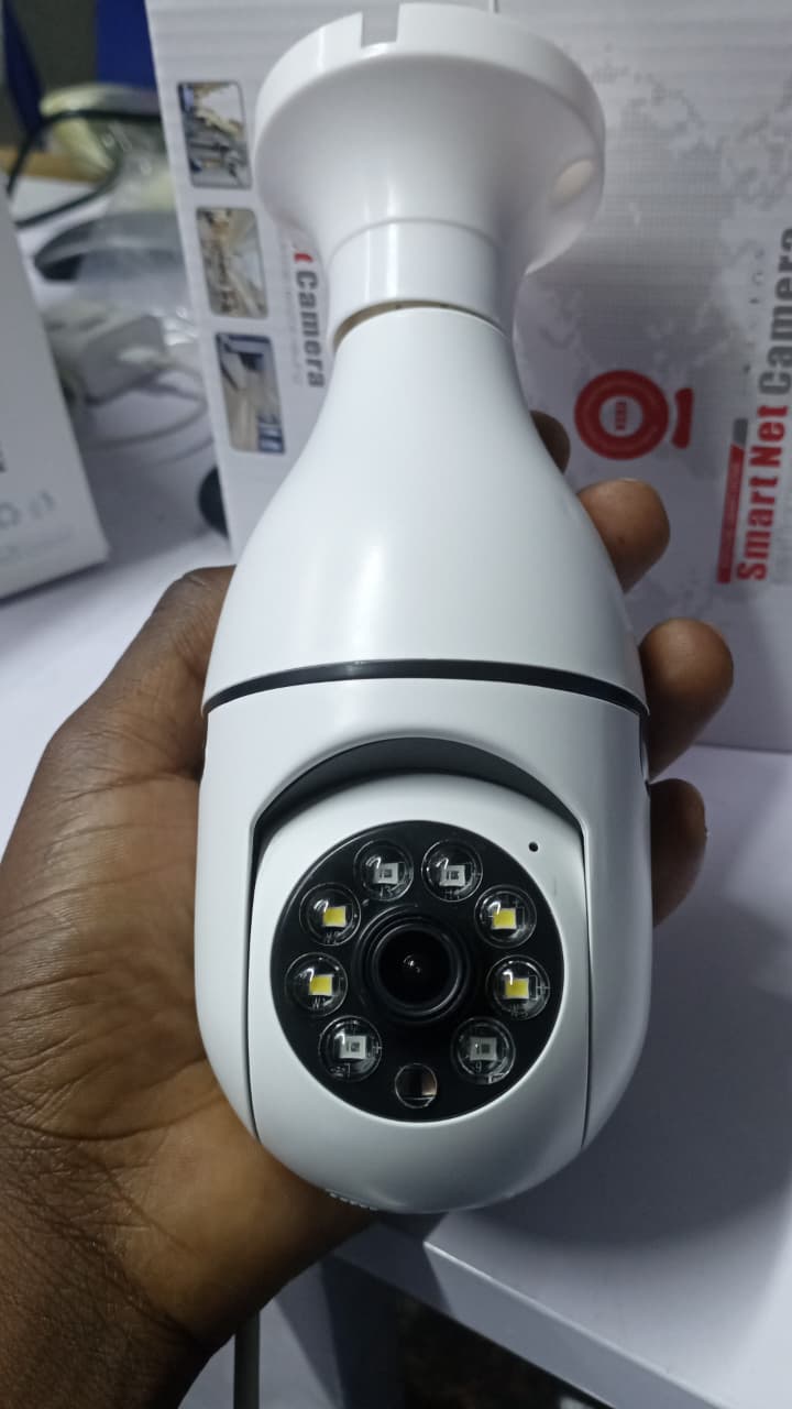 WiFi/AP Bulb Ptz CCTV Camera 